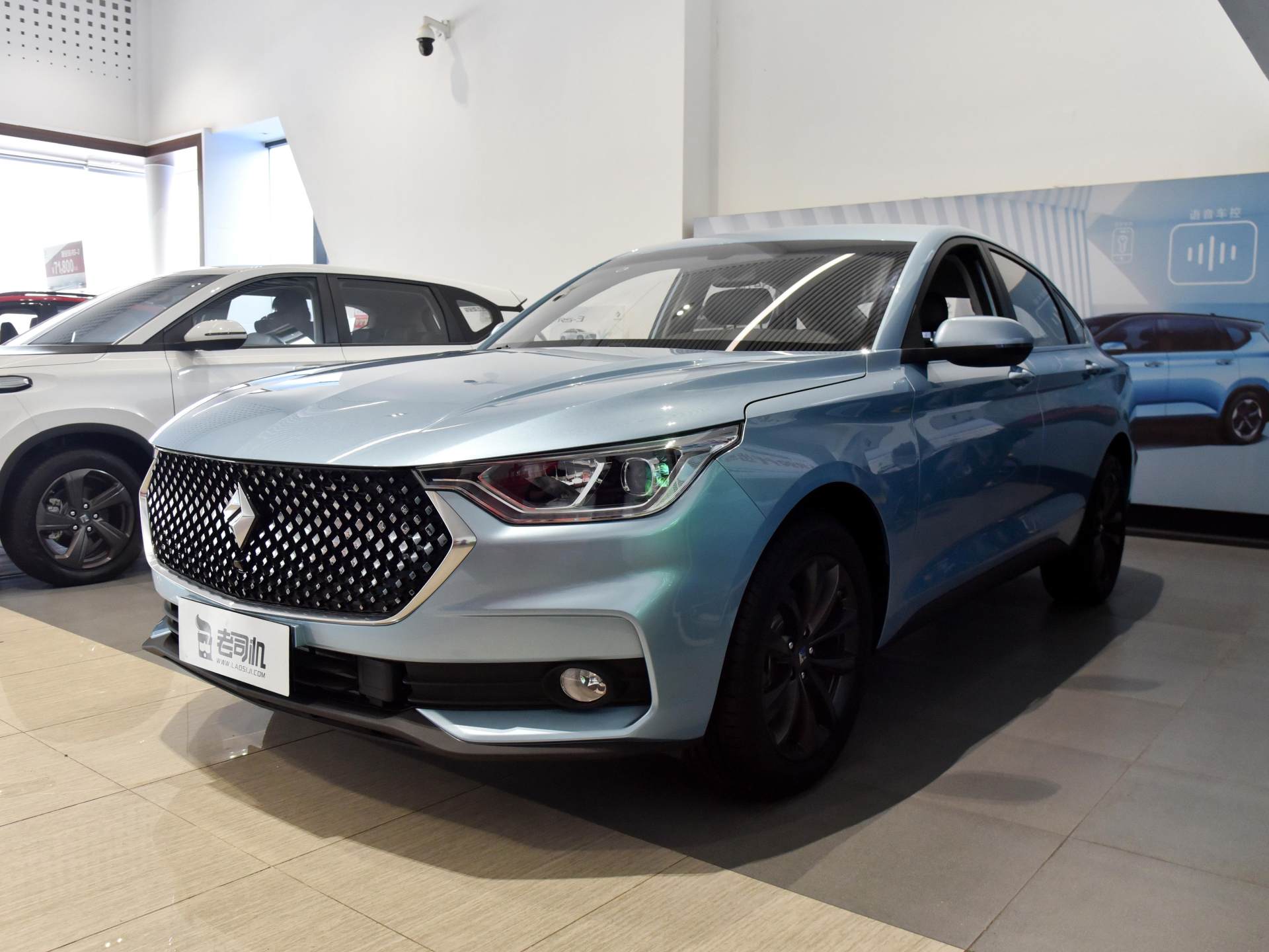 48万!实拍宝骏rc-6