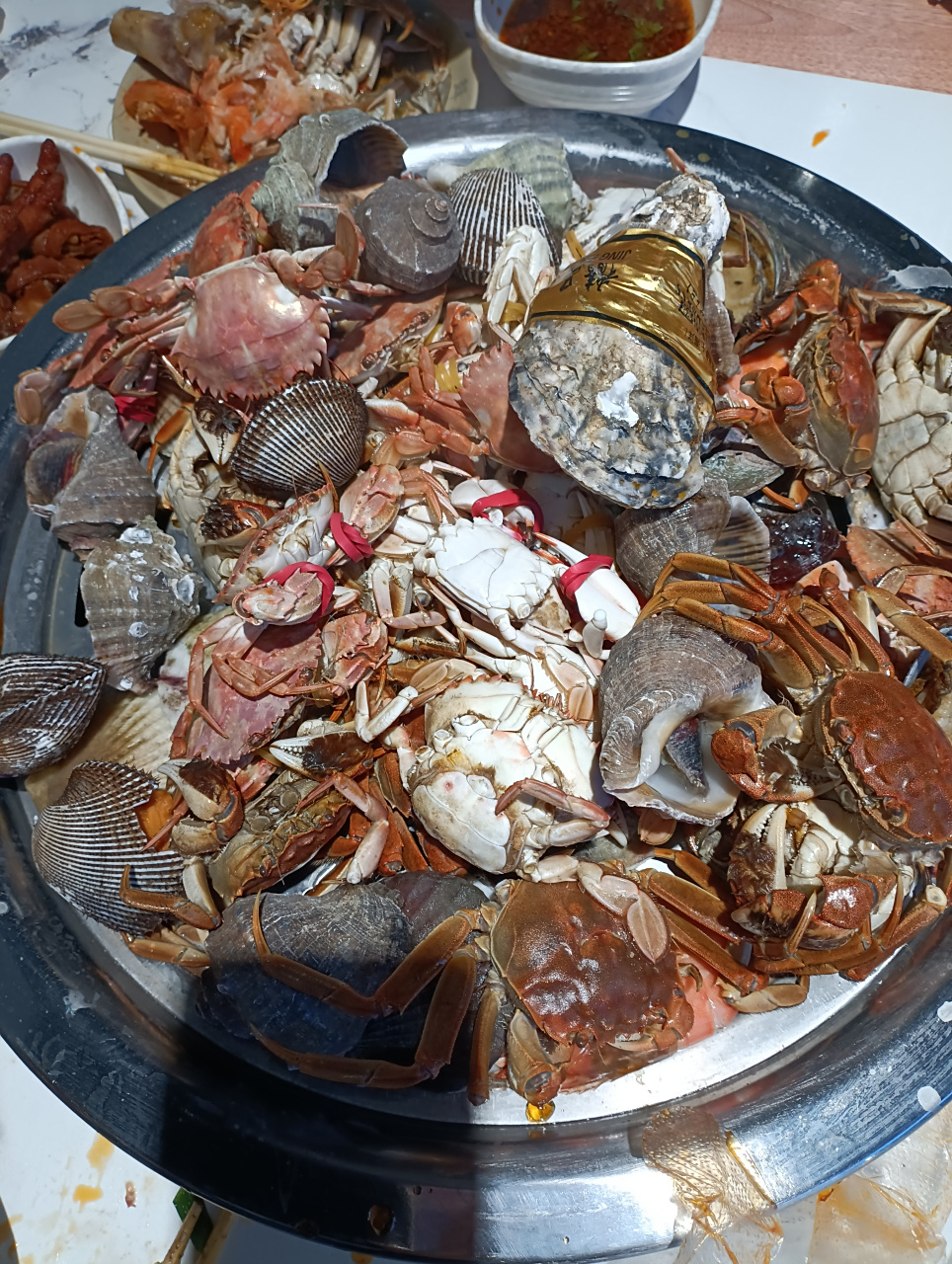 今日份美食:蒸汽海鲜自助  老公最喜欢吃的就是海鲜,奈何费用太高