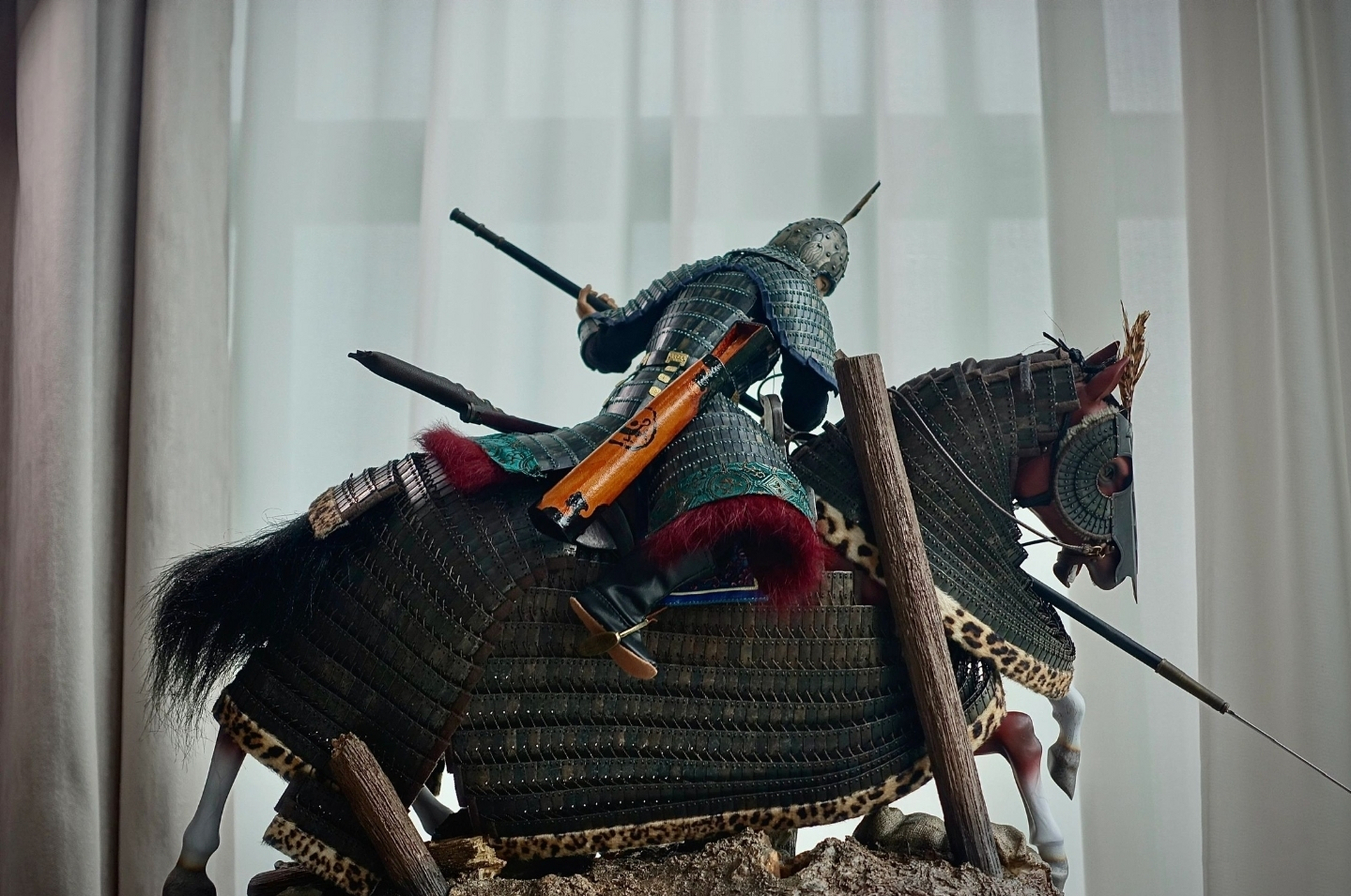 唐代具装骑兵——玄甲军 史料记载秦王李世民率3500名玄甲军在虎牢关