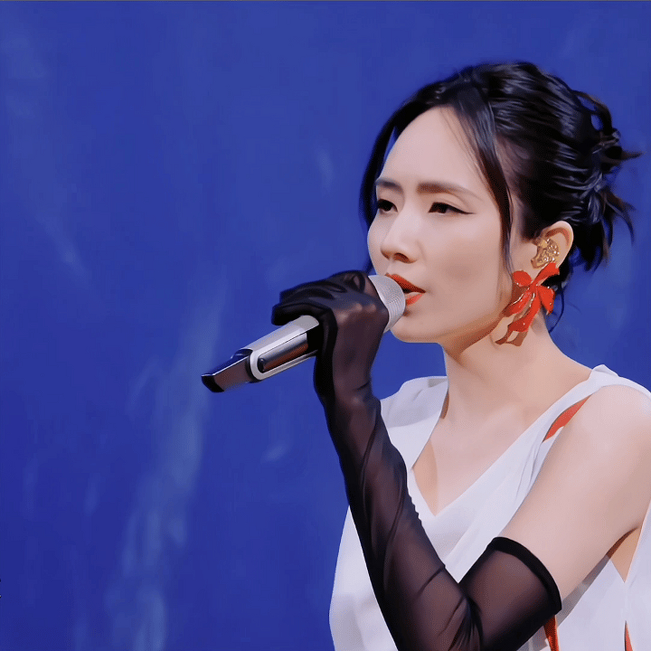 刘惜君唱歌也太好听了!童年的回忆