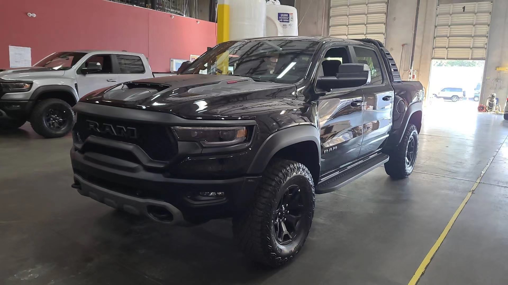 道奇霸王龙二级包黑色现车满配