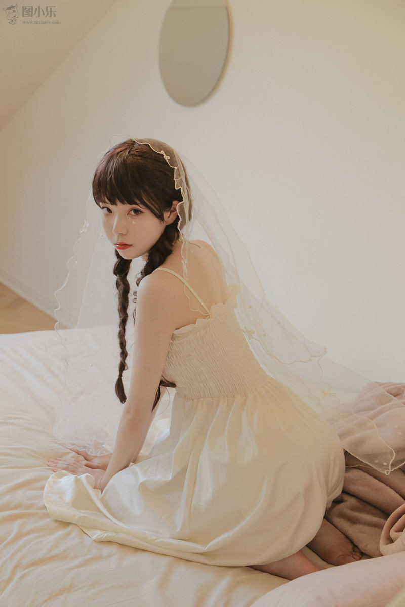 MTYHVOL-315-3.jpg