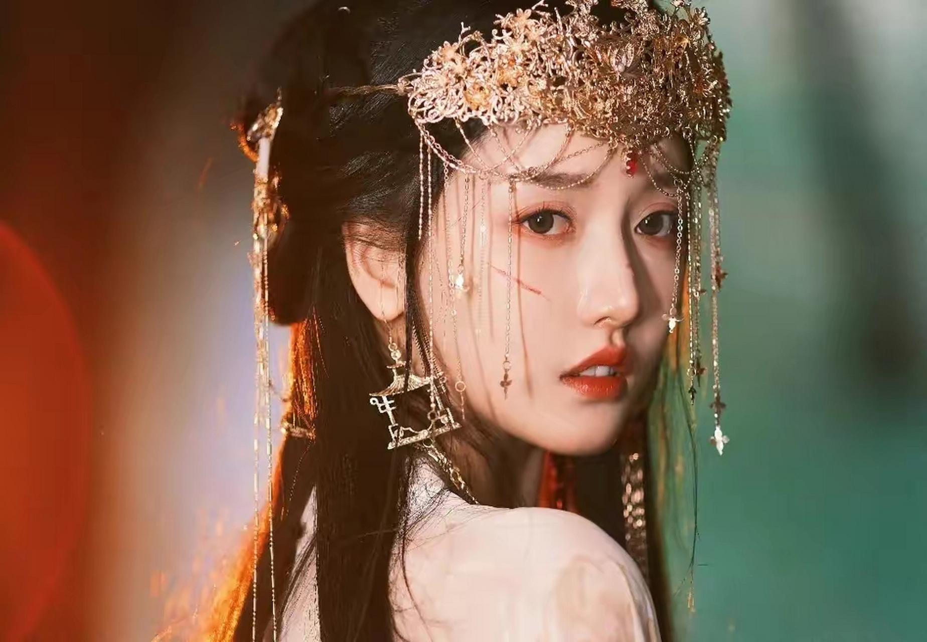美女姜贞羽,演绎落跑公主,娇羞的面容,纯洁的眼神,我见犹怜