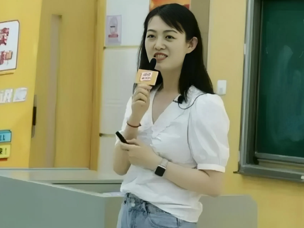 她,是科研领域的一颗璀璨明星,哈佛大学博士后,全国三八红旗手