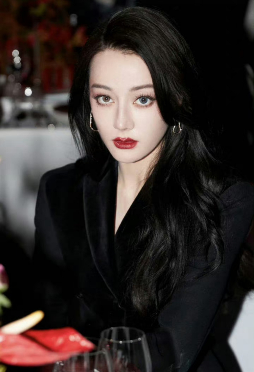 不愧是大美女,风情万种大明星#迪丽热巴异瞳