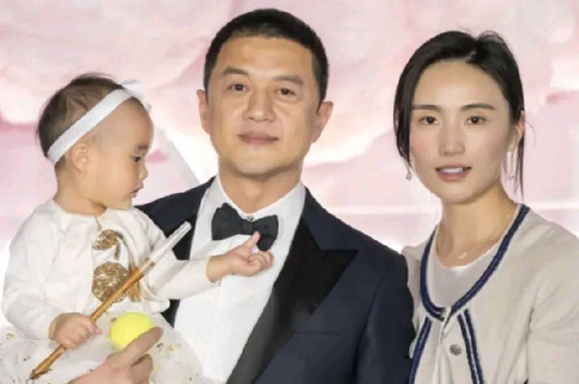 李亚鹏老婆终于出手了!