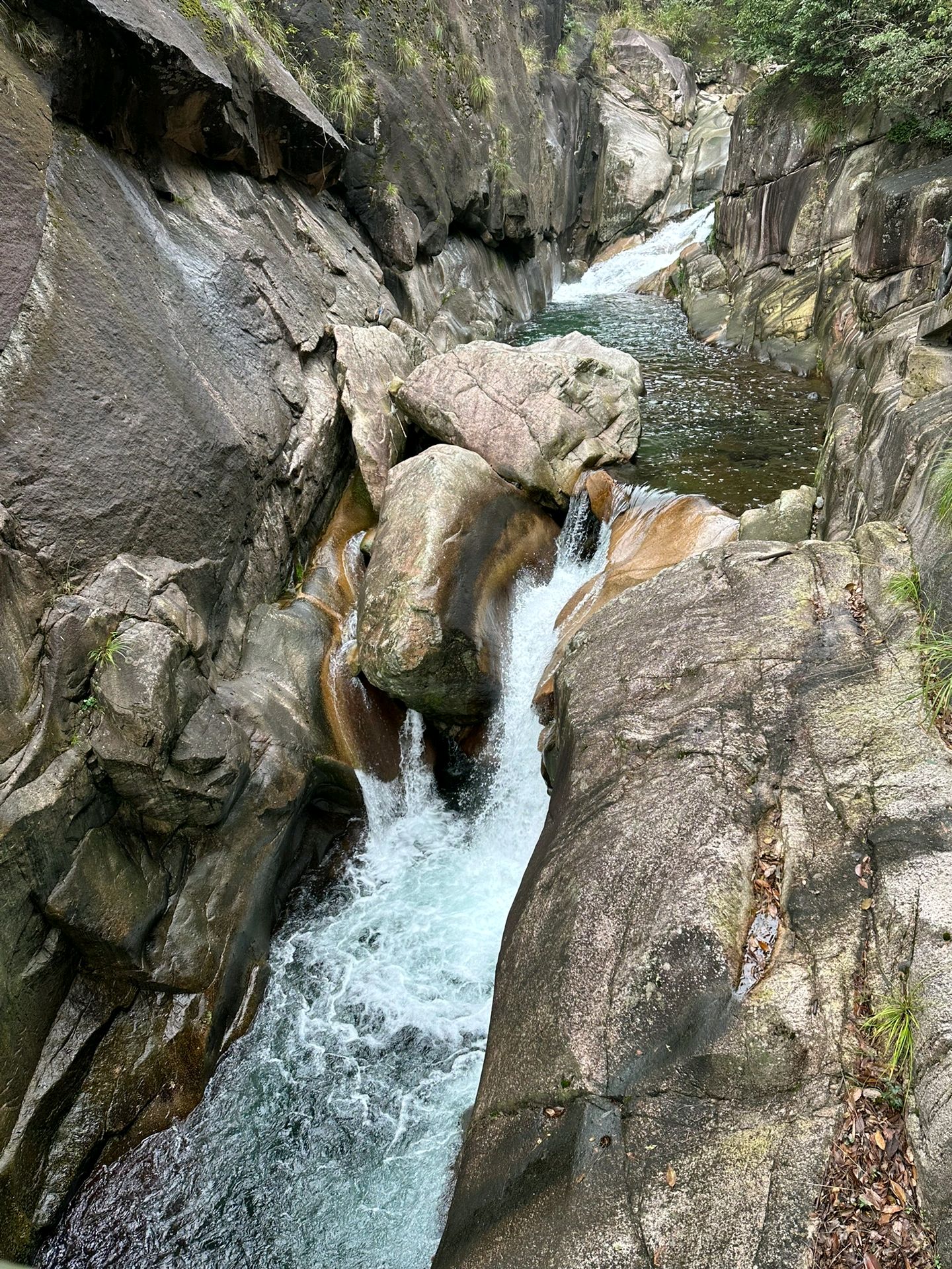 鄣山大峡谷图片