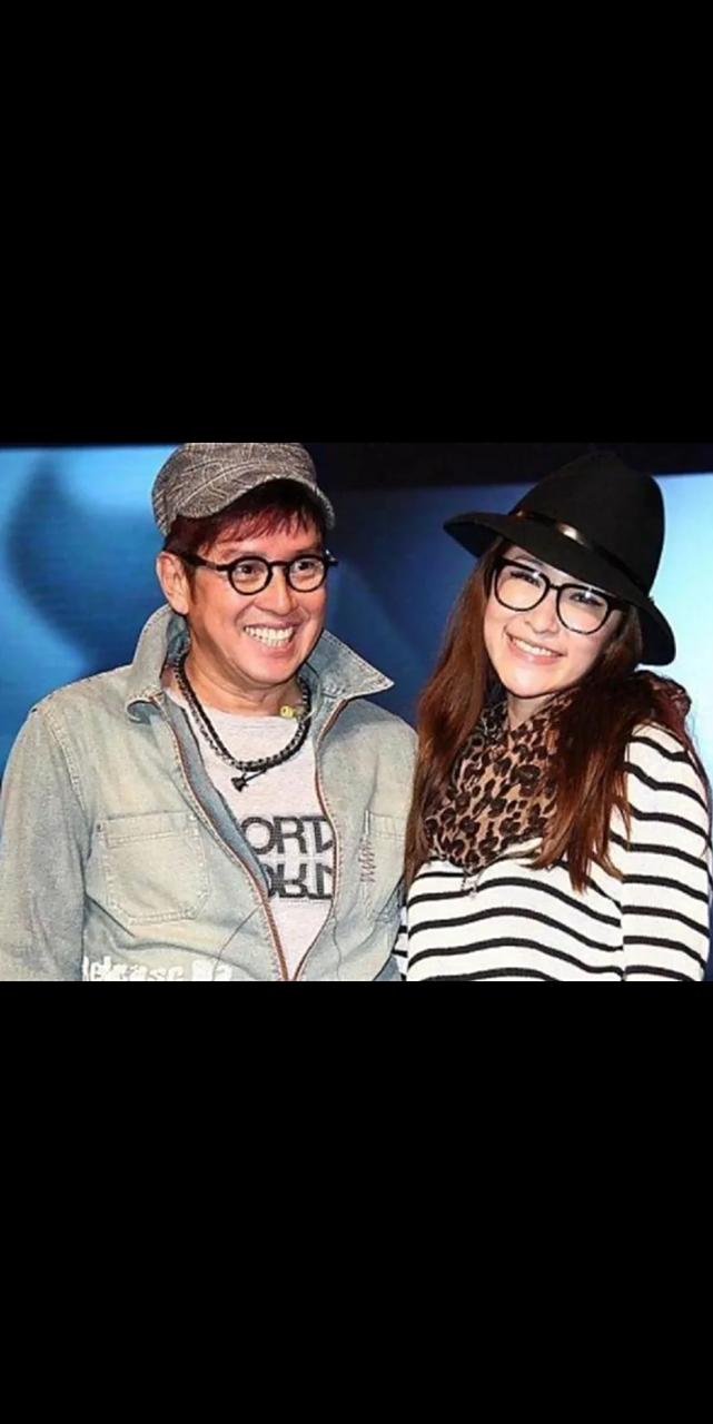 怎么会有儿子?"谭咏麟接下来说的话,直接让杨洁薇的心