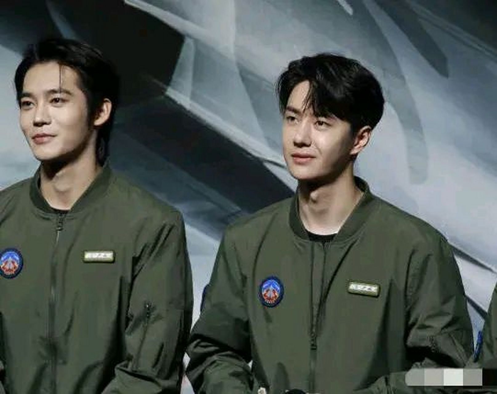 都在讨论于适和王一博的同框颜值对比,你们觉得谁更帅?