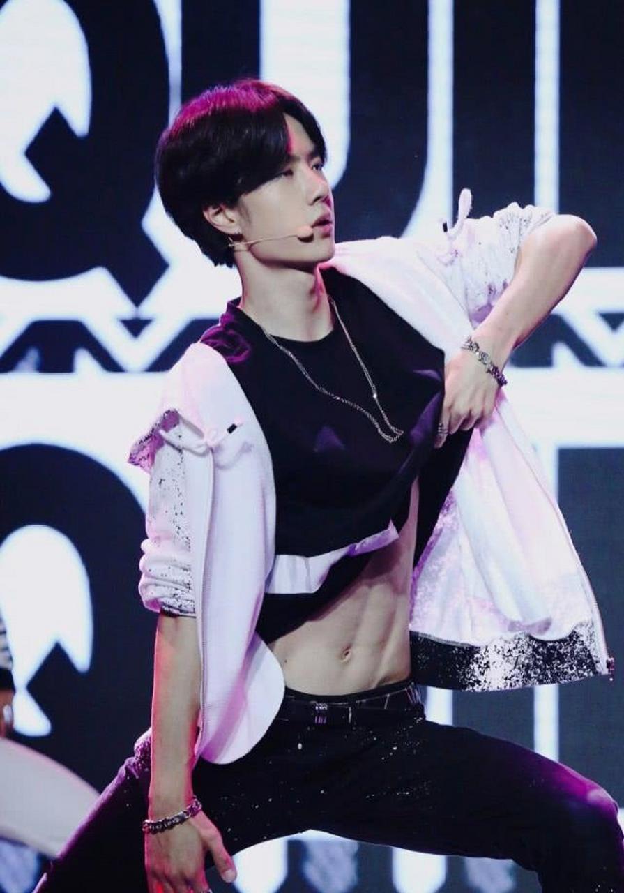 王一博的腹肌 #王一博