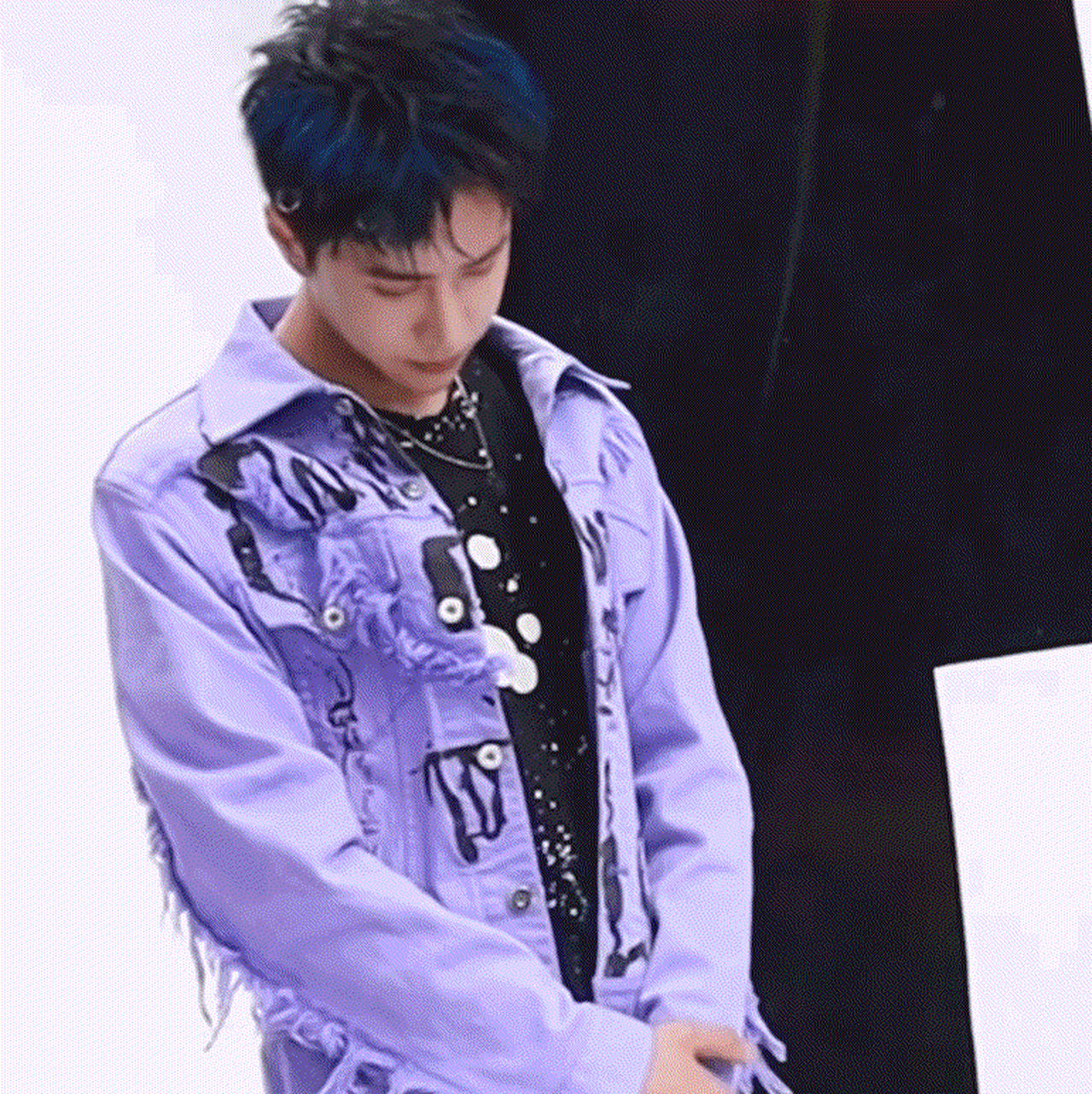 紫衣少年王一博,好帅好帅!#王一博