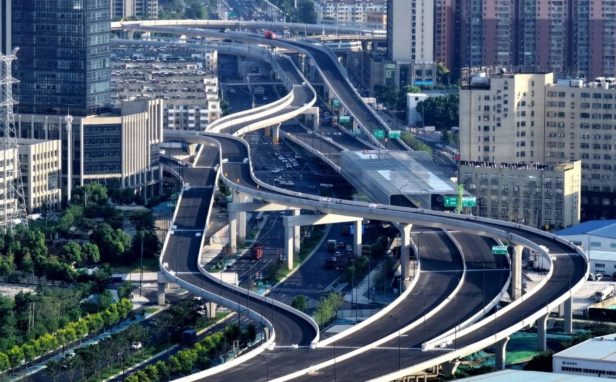 合肥文忠路高架桥,设计的感觉有点意思