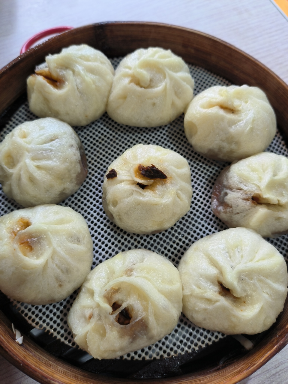 豆腐包icon,菜干包,生煎包.        味道真的不太一样.