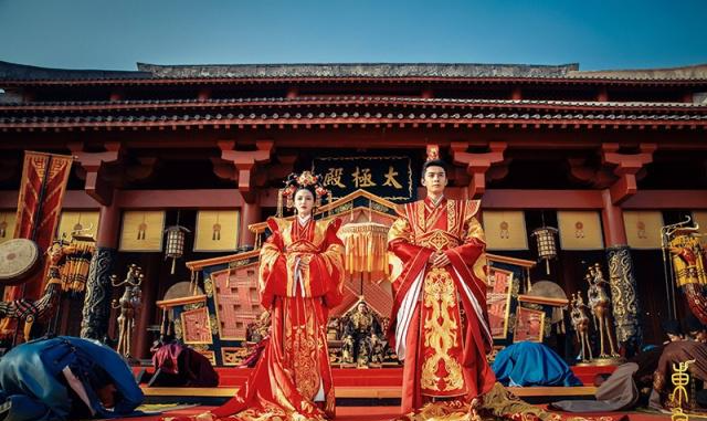 东宫李承鄞小枫大婚,中式风婚纱照你给几分,你的婚礼是中式吗