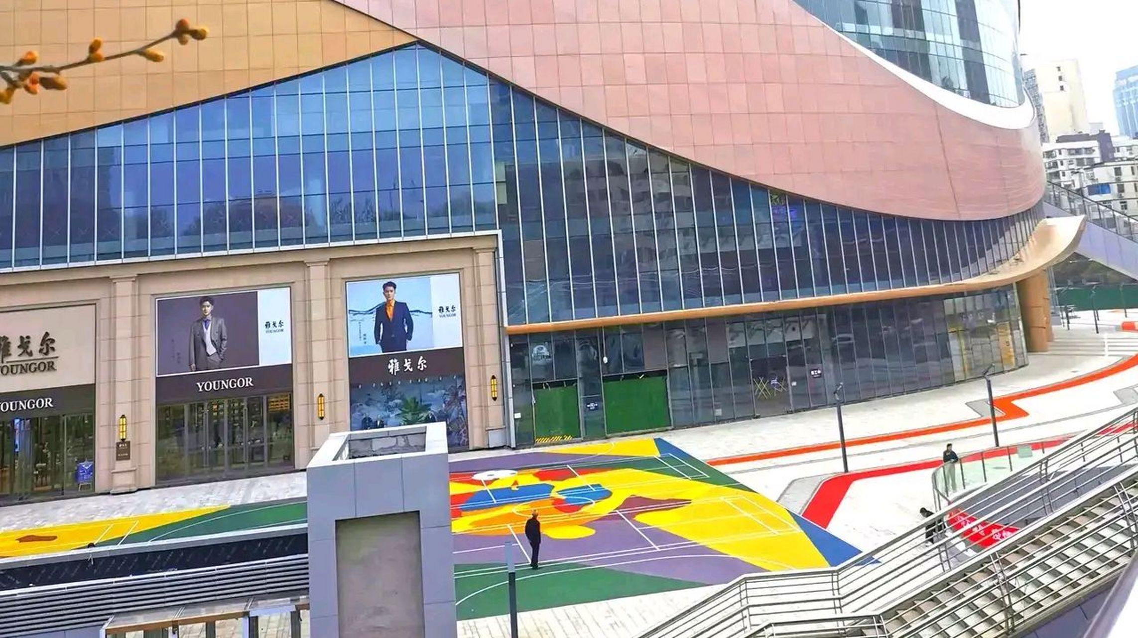 郑州以前最繁华的商场即将被拍卖 郑州大上海城4.