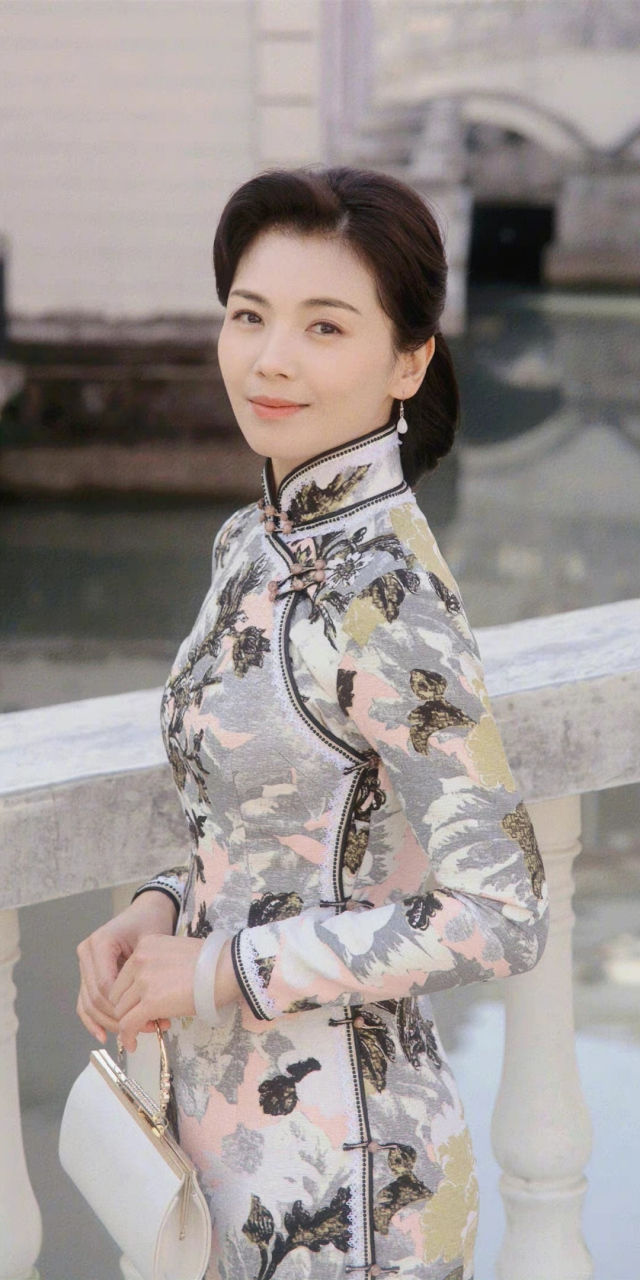 刘涛# 破晓东方,民国旗袍