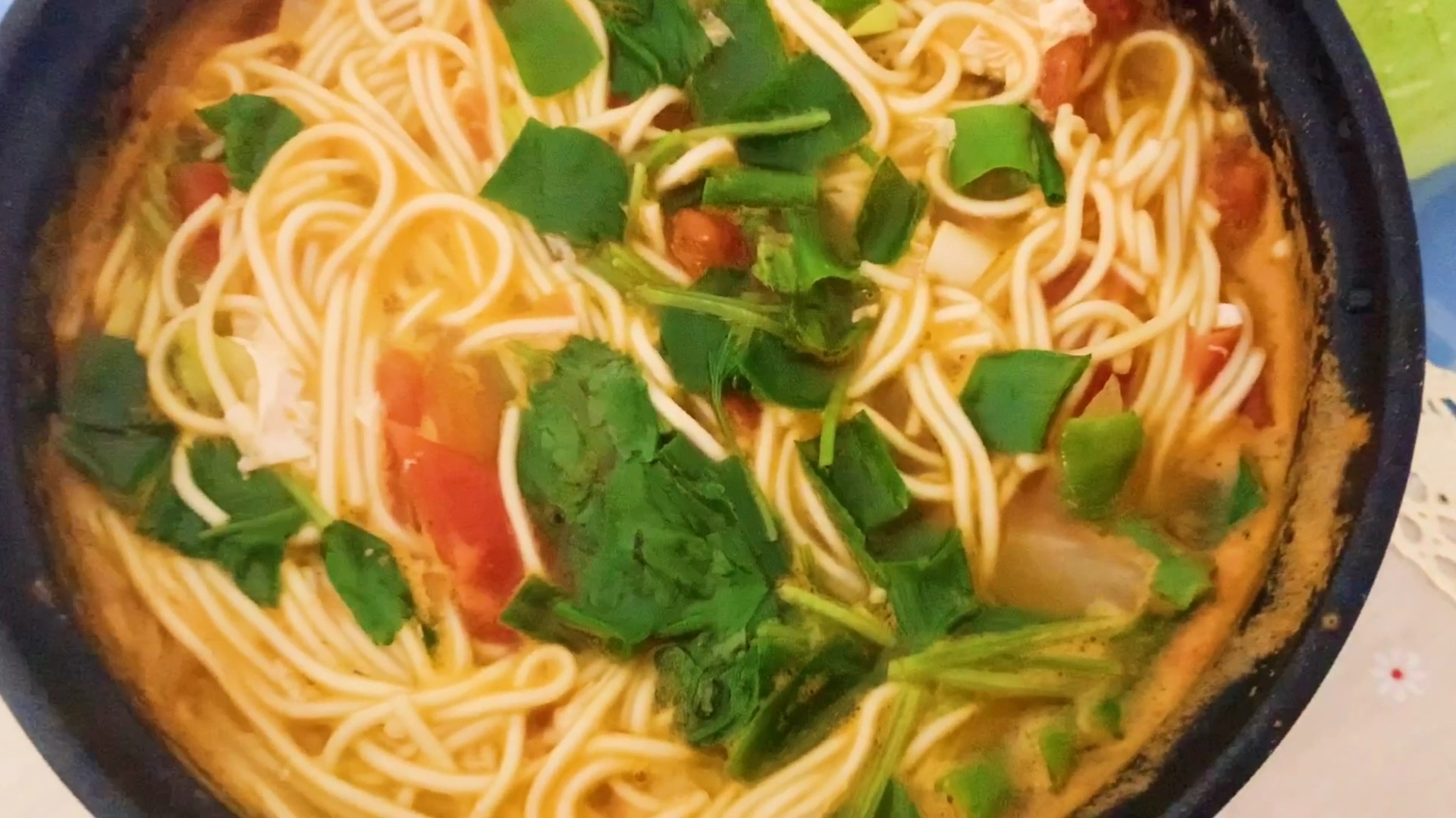 蔬菜汤面——下雨天做了一锅热乎乎的蔬菜汤面,暖身暖胃哦