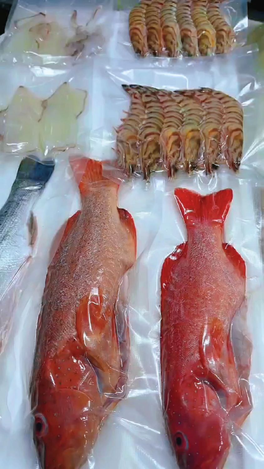 海鲜真空包装效果图,食物快递保鲜抽真空储存特别好!