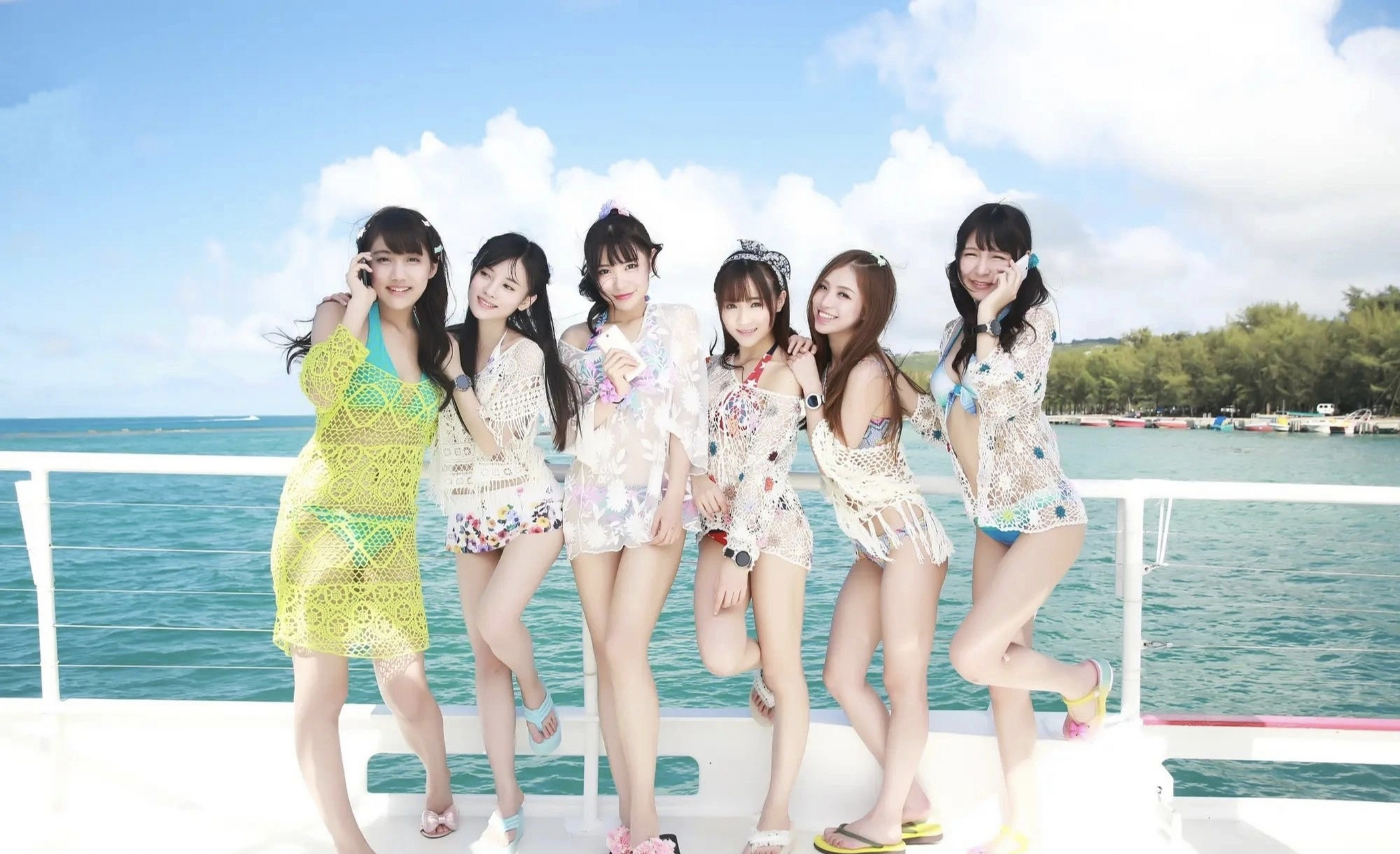 穿泳衣的鞠婧祎