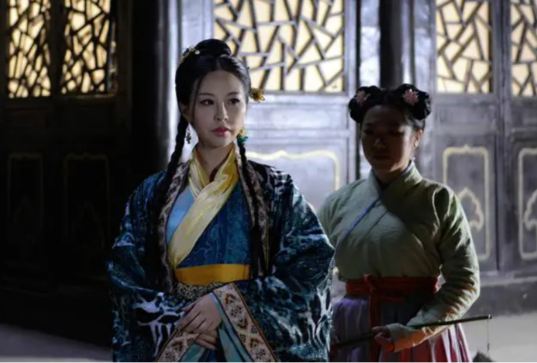 论苏童《妻妾成群》英译文体风格:人物结构关系清晰化