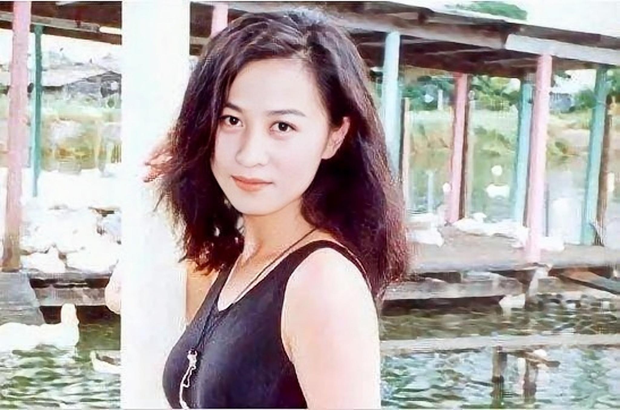 在那个无ps还美女如云的年代,来看看刘嘉玲年轻时候的样子吧