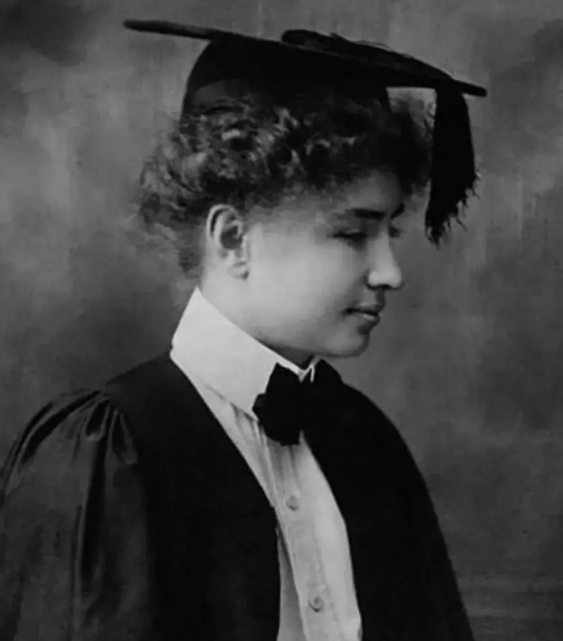 美国作家海伦·凯勒说过: "善用你的眼晴吧, 犹如明天你就即将失明