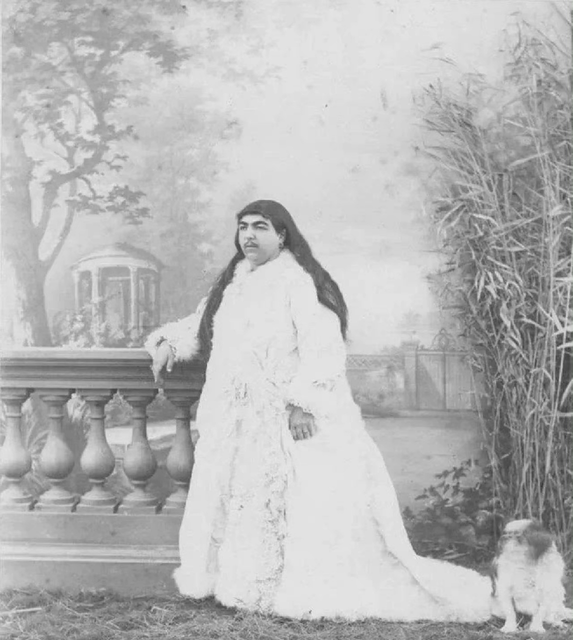 这张照片是波斯恺加王朝的埃斯玛特公主.