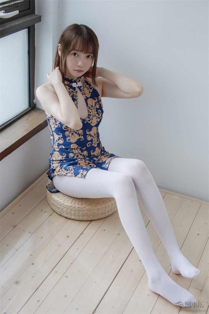 JKFUN-008-2.jpg