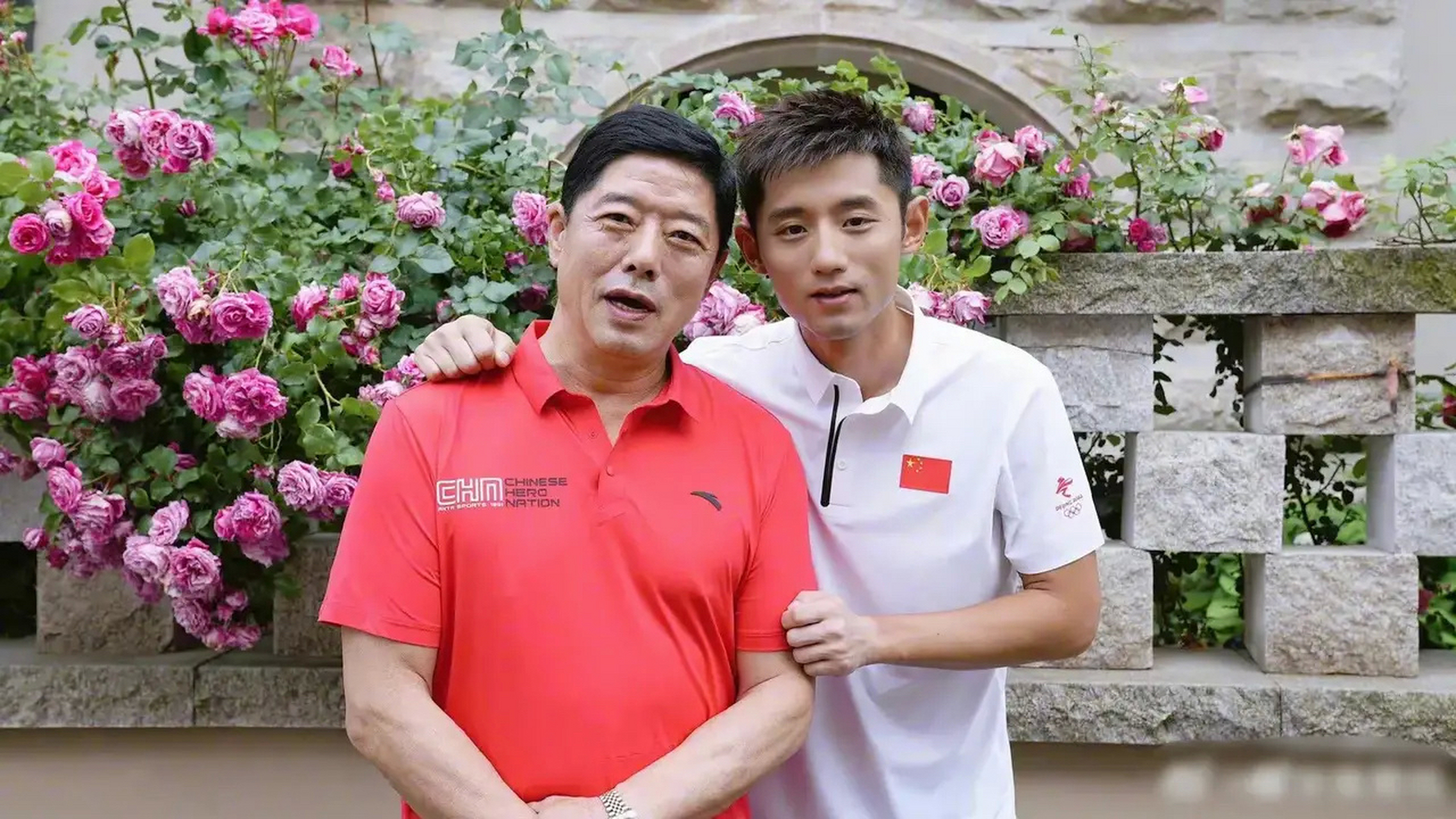 张继科原本是想被爸爸张传铭培养成足球运动员.