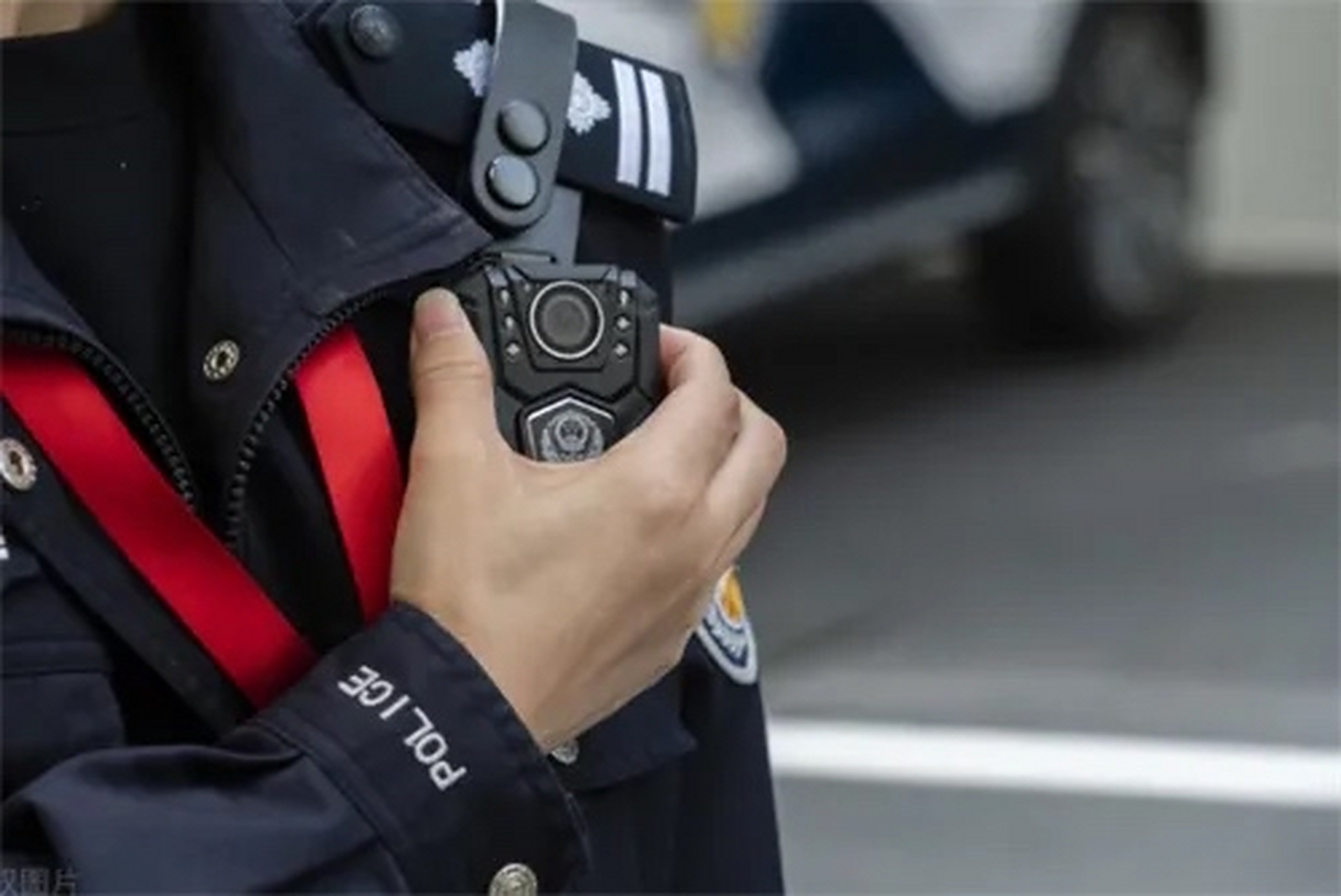 回顾 河南一美女嫁给帅气警察,三年后才发现丈夫的真实身份 在人民的