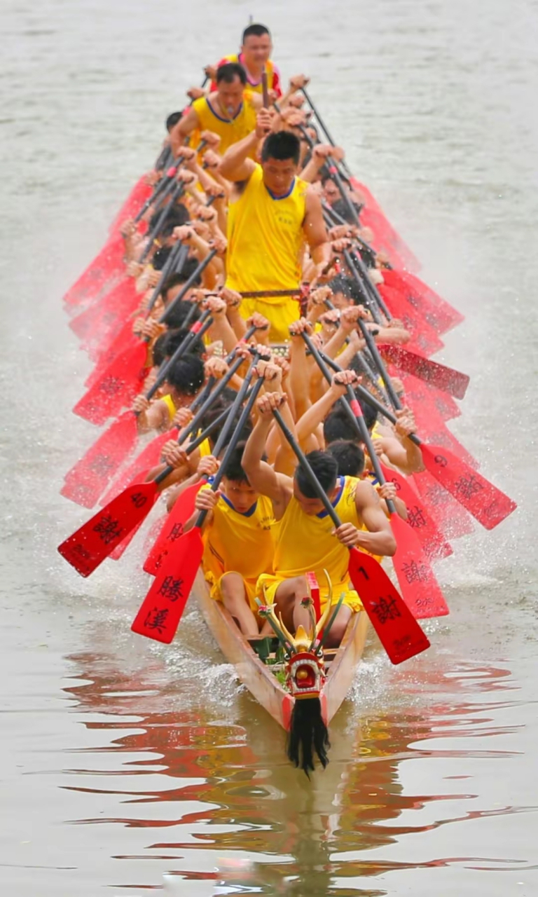 来啦,广州每年一度的亿万富豪俱乐部,又要开始热闹起来了.