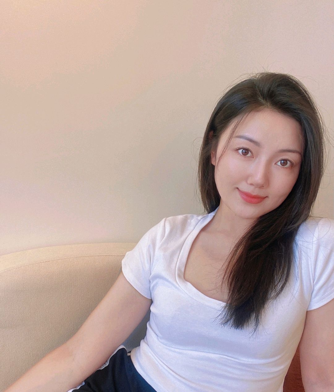 35岁单身女性:我享受自由生活,拒绝被传统定义