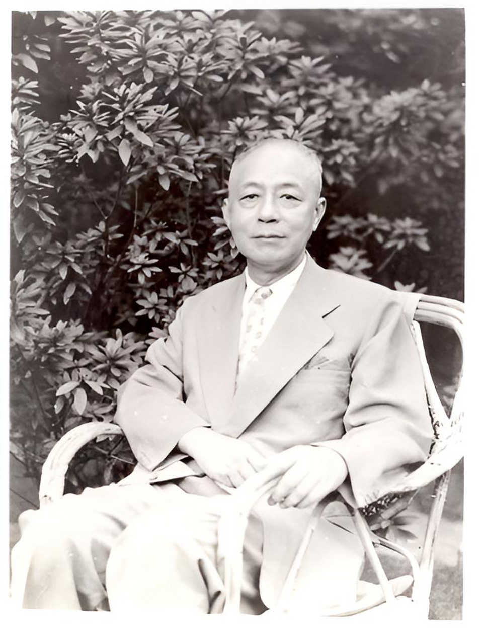 1948年11月10晚,时任国民党"行政院长"翁文灏以故宫博物院理事长的