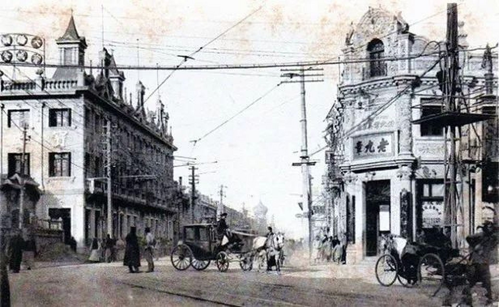 老照片   清朝末年的天津日租界曙街,现今嫩江路