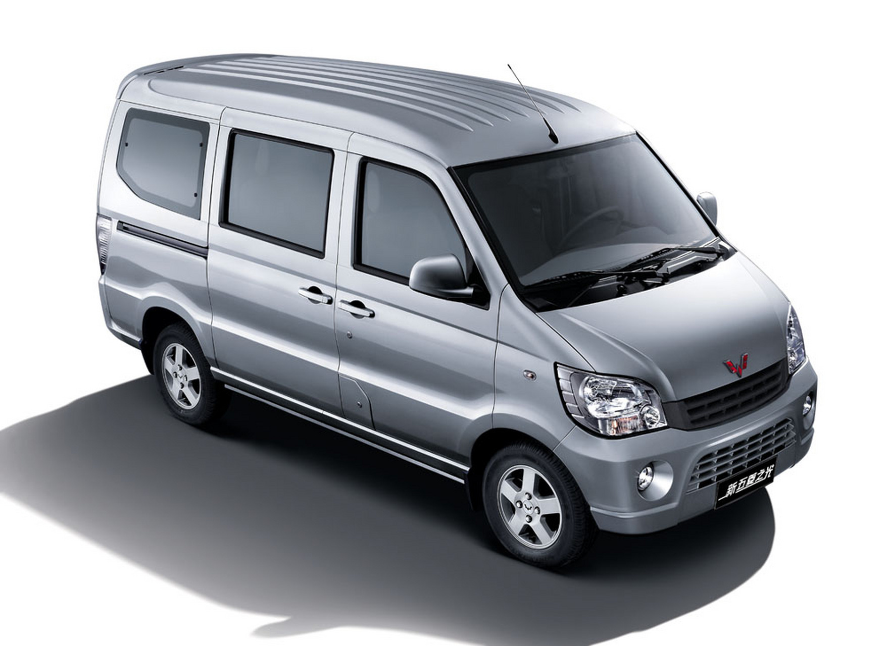 平头车或者短头的载客汽车就是面包车吗?