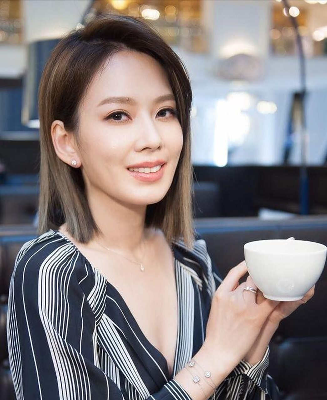 台湾女星melody(殷悦 )宣布结束17年的婚姻关系,原因不是出轨,而是