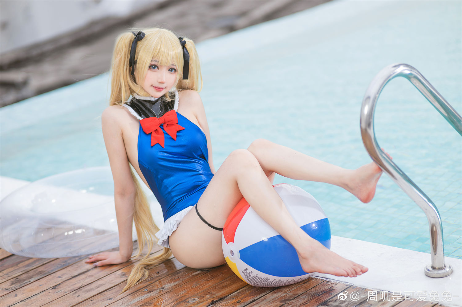 周叽是可爱兔兔竞泳个人信息，鬼马少女精灵泳池派对