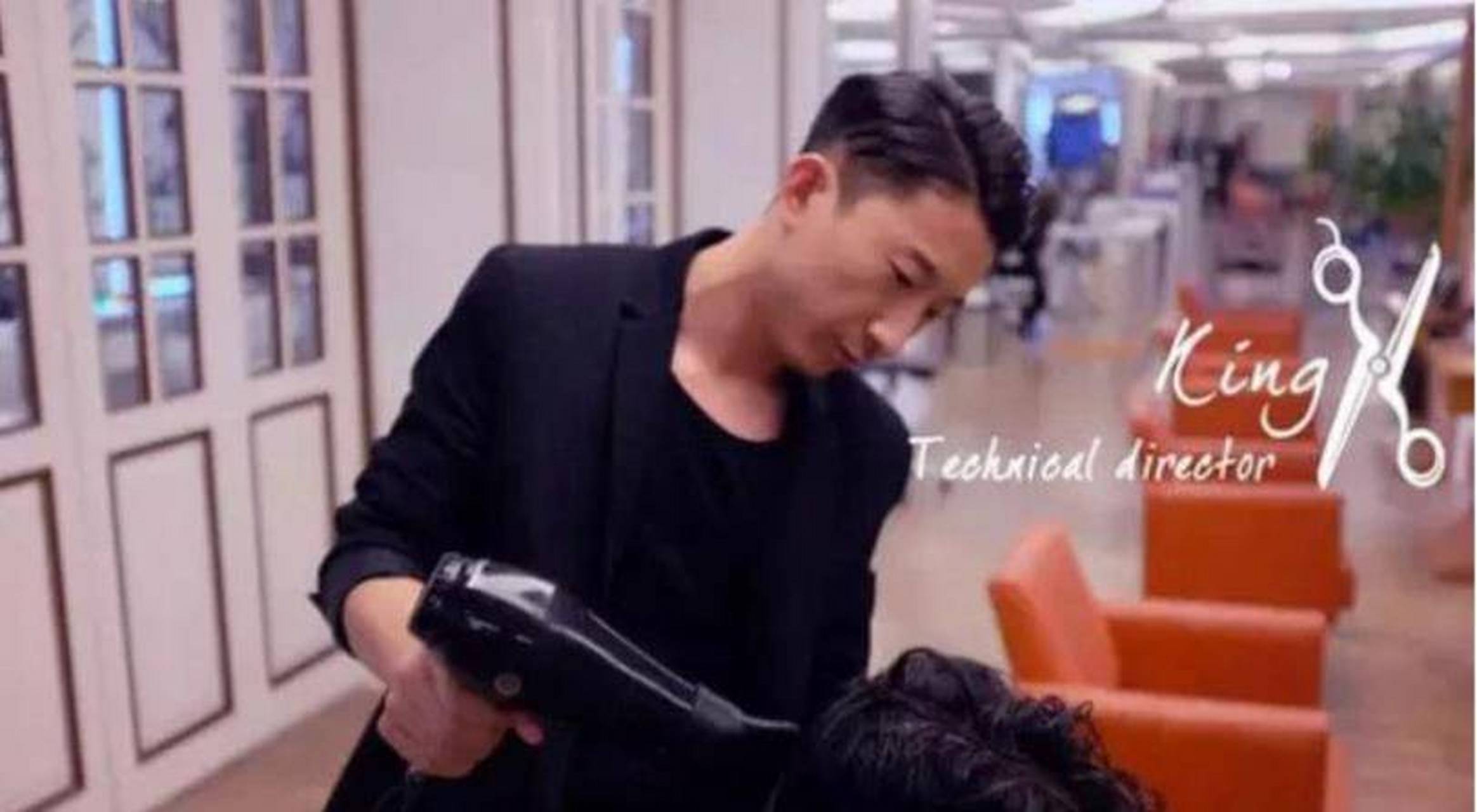 两年前,大连男子刘东开宝马致五人去世八人受伤,二审宣判后于今天4月7