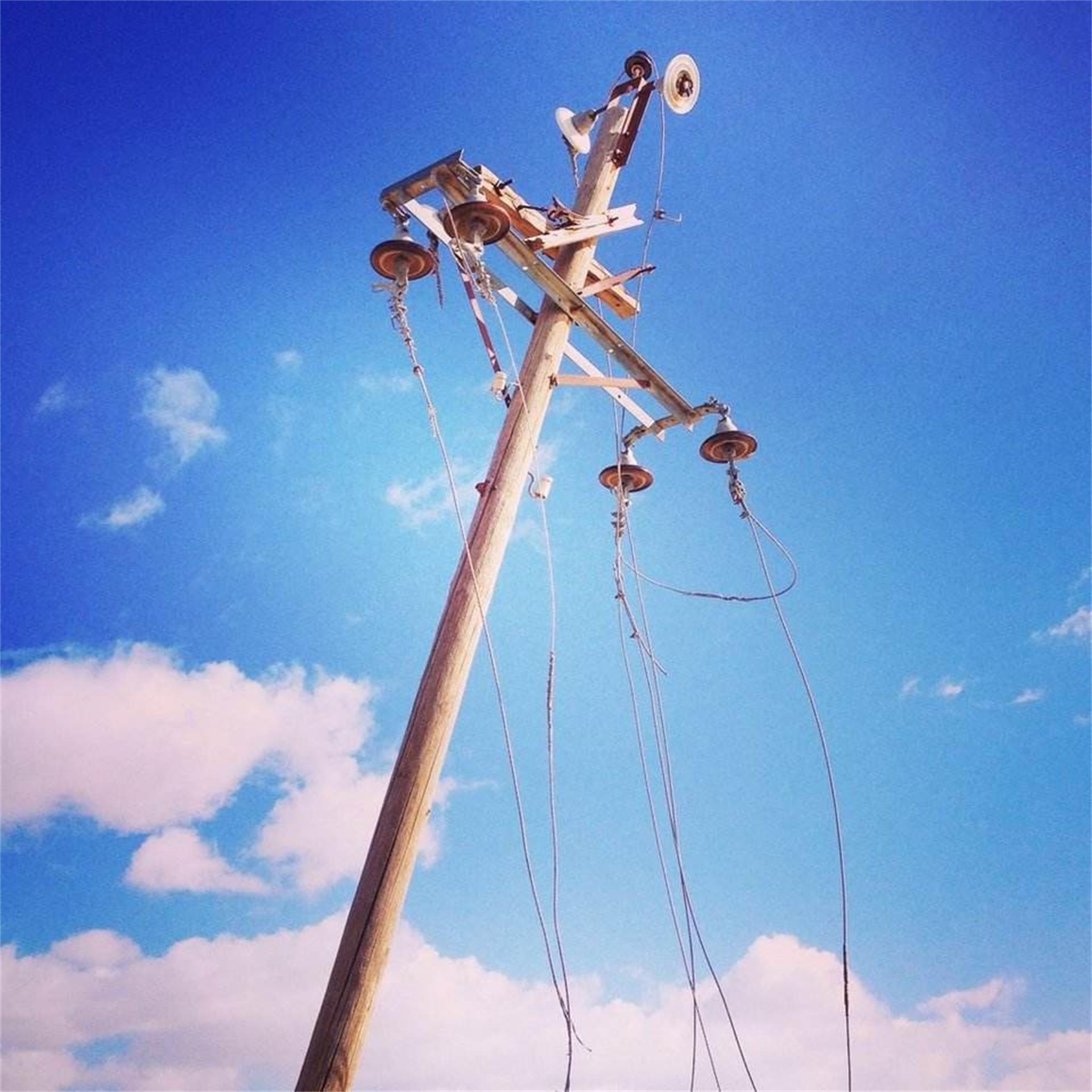 发达的日本,为什么还在用电线杆?旅日华人:拉倒吧,他们没钱!