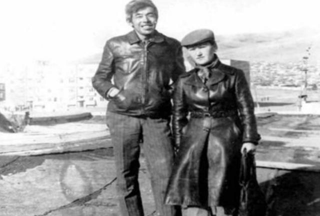 徐洪慈曾一年越狱3次,第4次逃到蒙古国,娶小20多岁漂亮护士