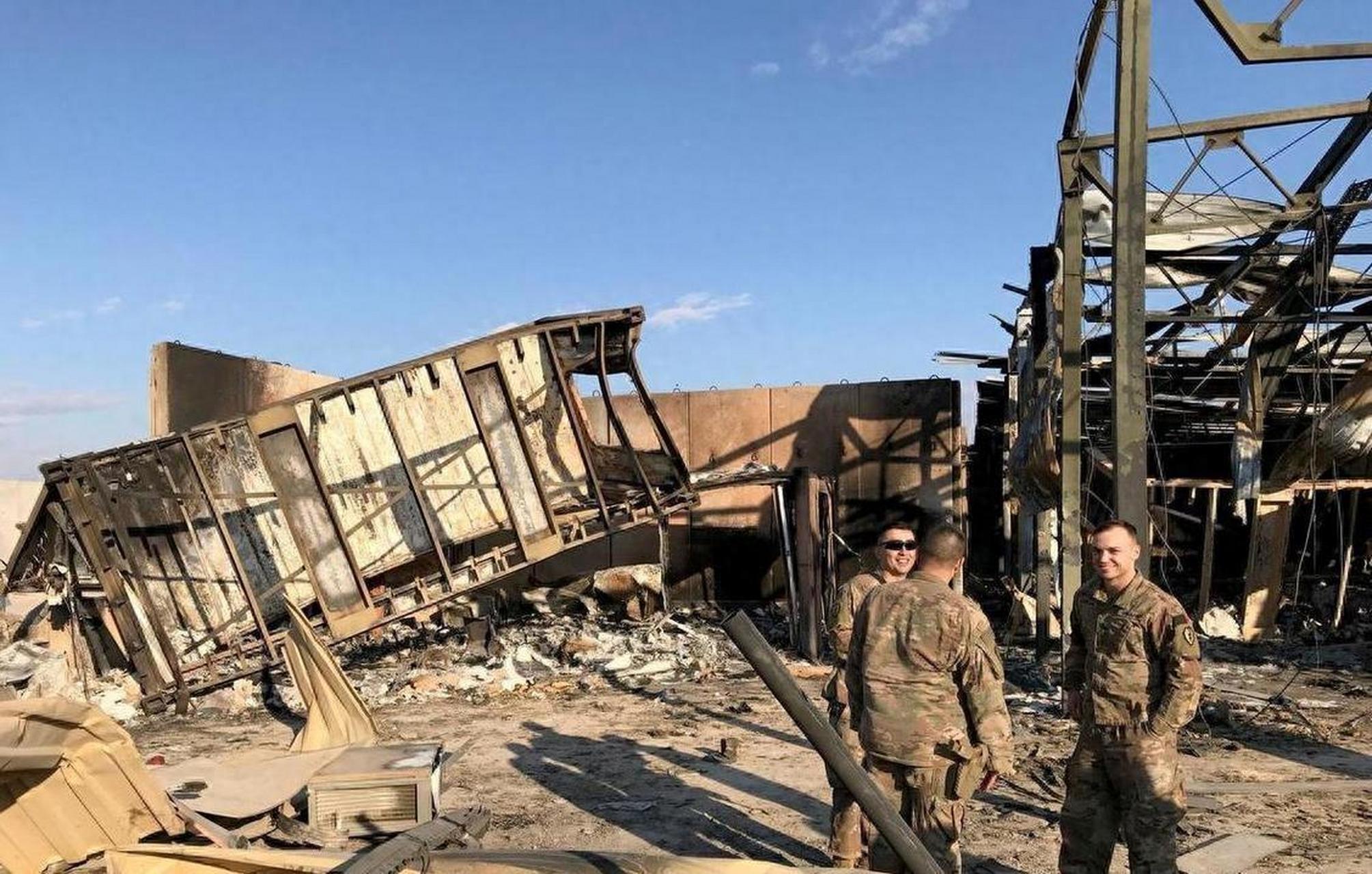 伊朗基地遭遇毁灭性轰炸  近日,伊朗的一个重要军事基地遭到了突如其