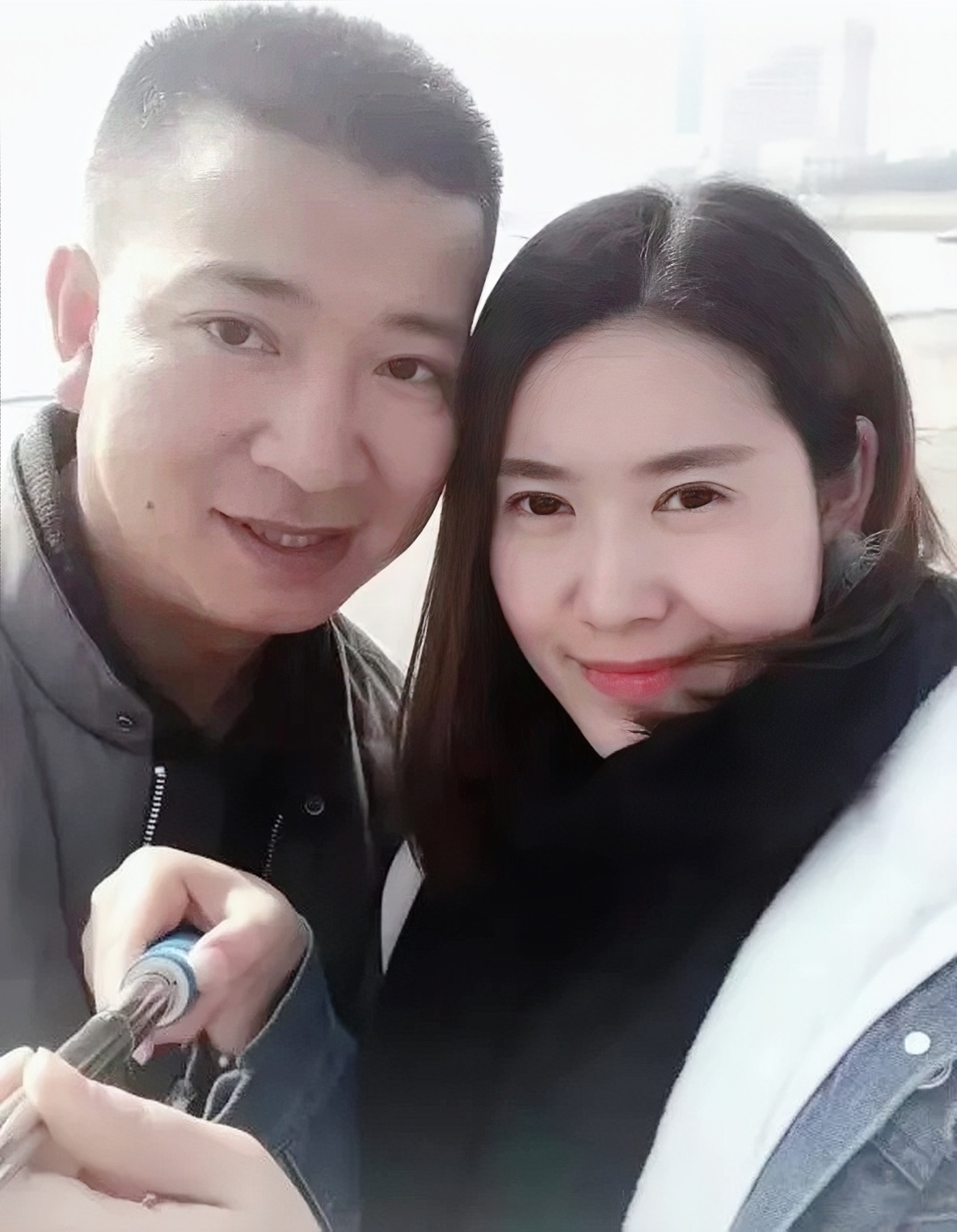 "卫国戍边英雄"陈红军的妻子肖嵌文,有了社会职务,渐入佳境