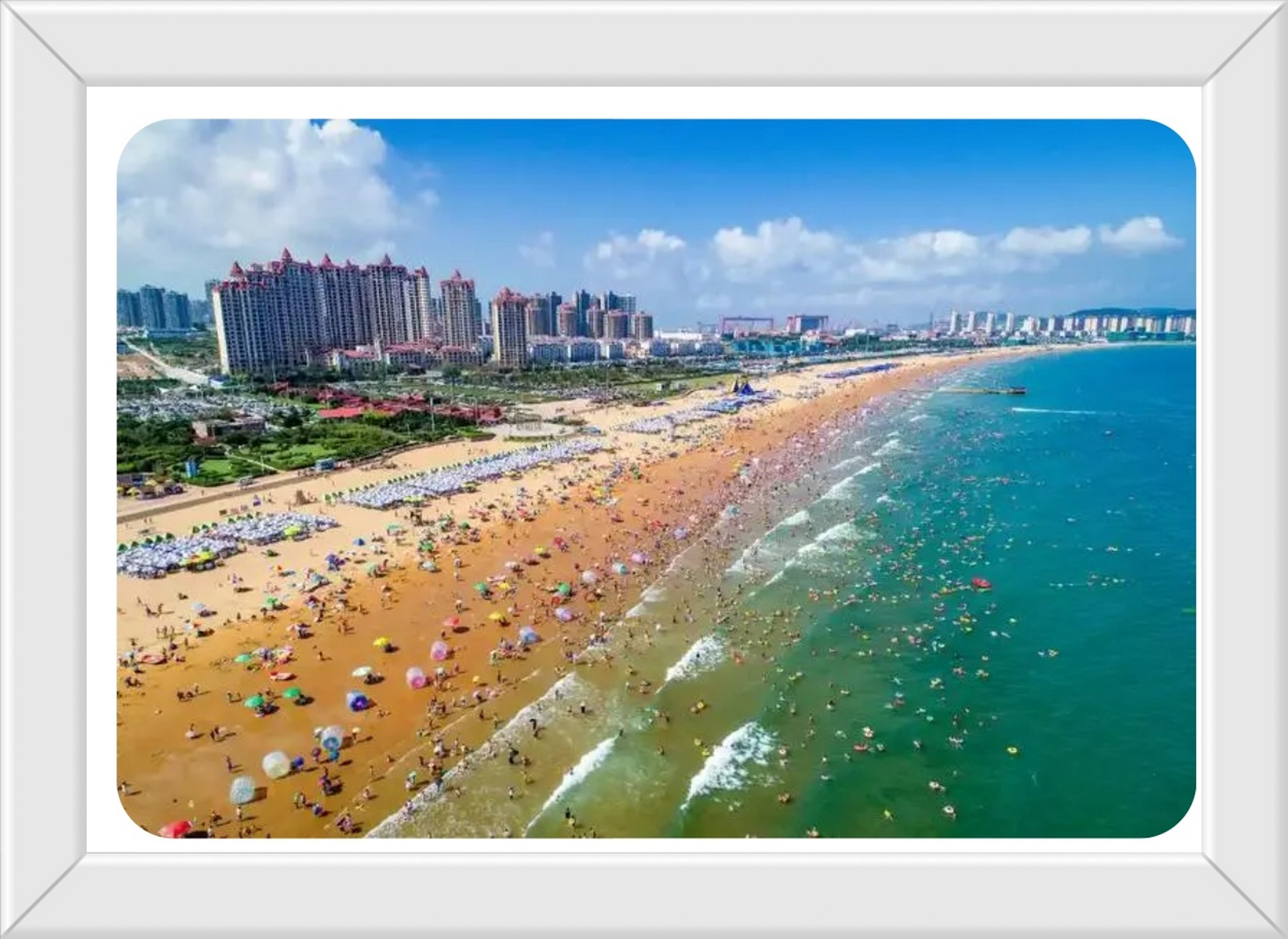 青岛金沙滩旅游攻略 青岛金沙滩风景区位于青岛市北部海滨,被誉为"