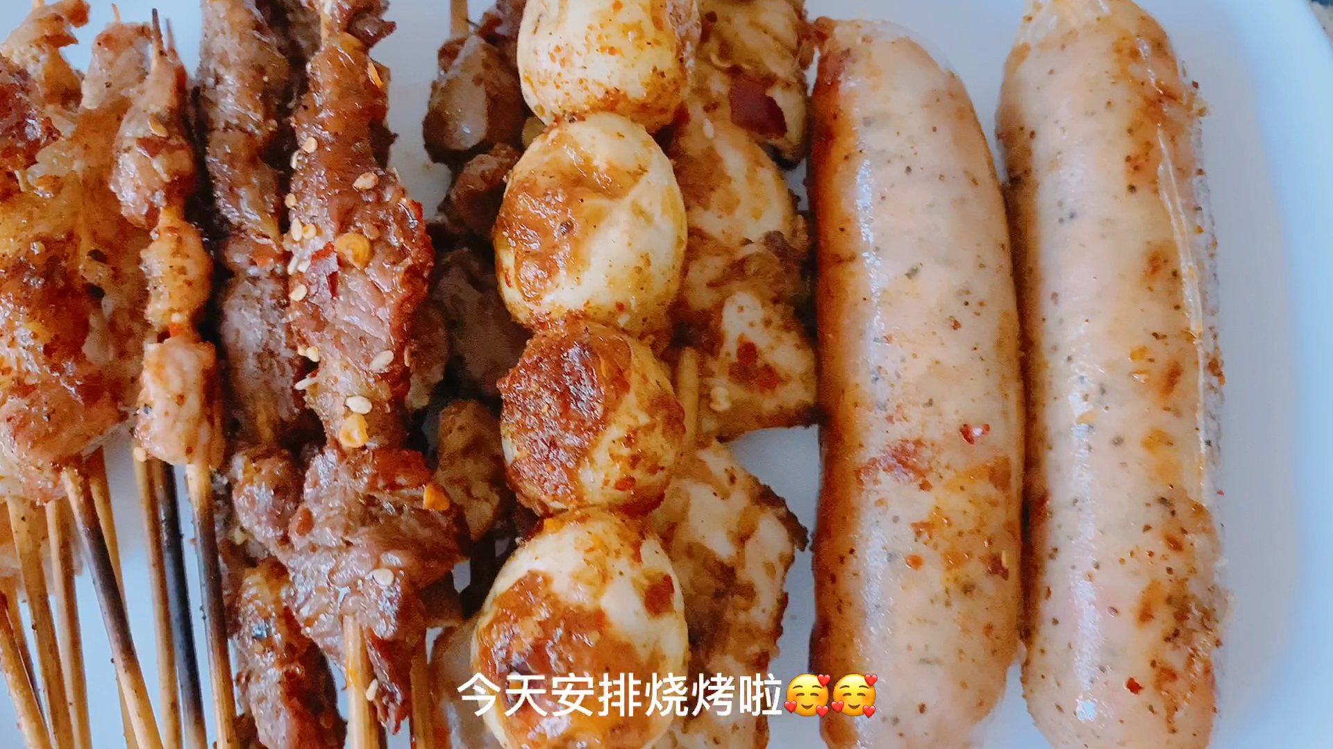烧烤伴侣可不只有啤酒,还有一个下火的汤,今天做银耳百合莲子汤