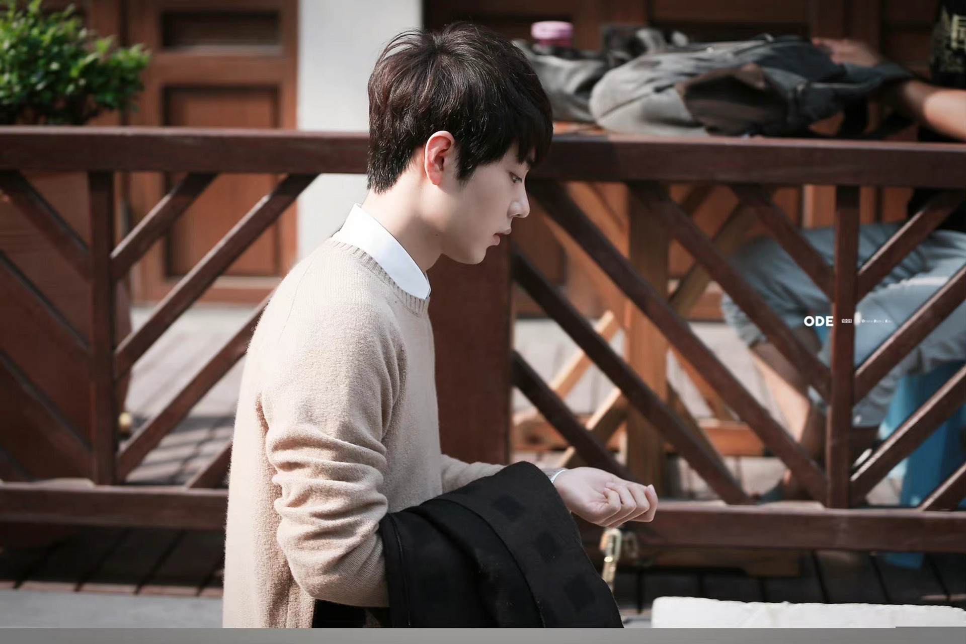 向全世界安利肖战#  "拔完智齿第二天脸肿到想回味一下方天择!