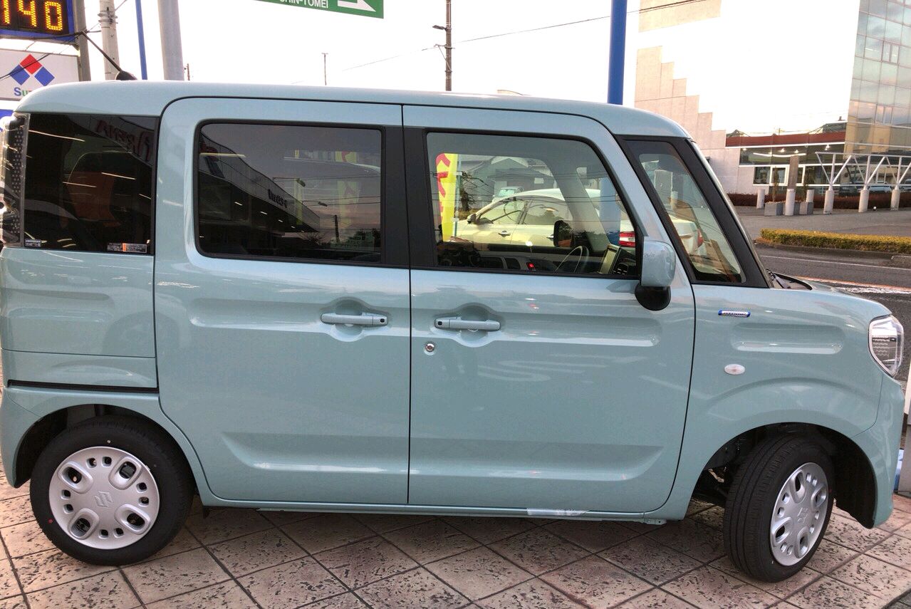 全新铃木spacia:空间超越北斗星,新潮又时尚,油耗看齐奥拓