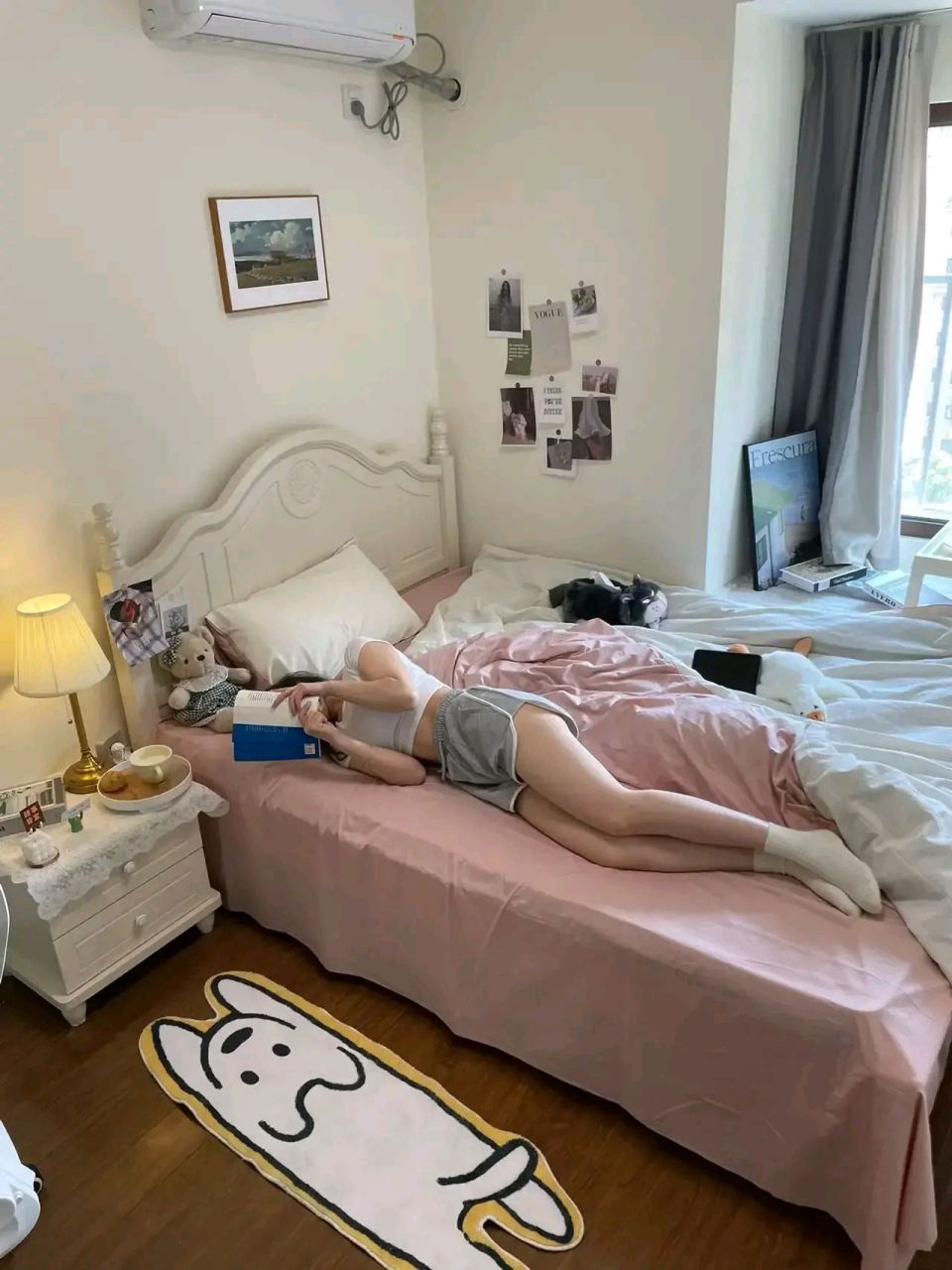 30来岁了,还是自己一个人睡觉,真不错!就是偶尔有点尴尬!