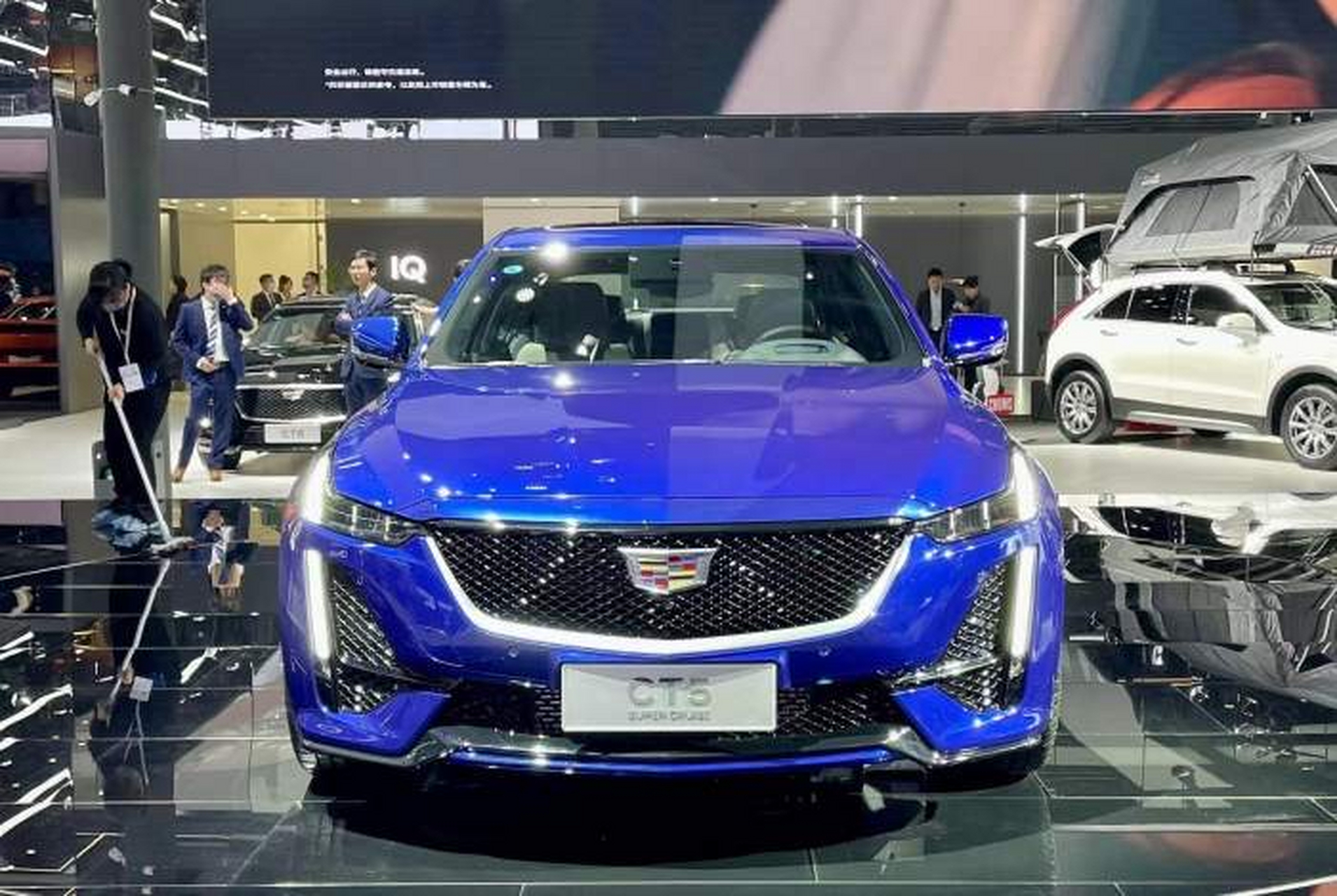 2023上海车展上,2023款凯迪拉克ct5正式上市,新车推出5款配置车型可选