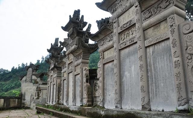 贵州最大的古墓图片
