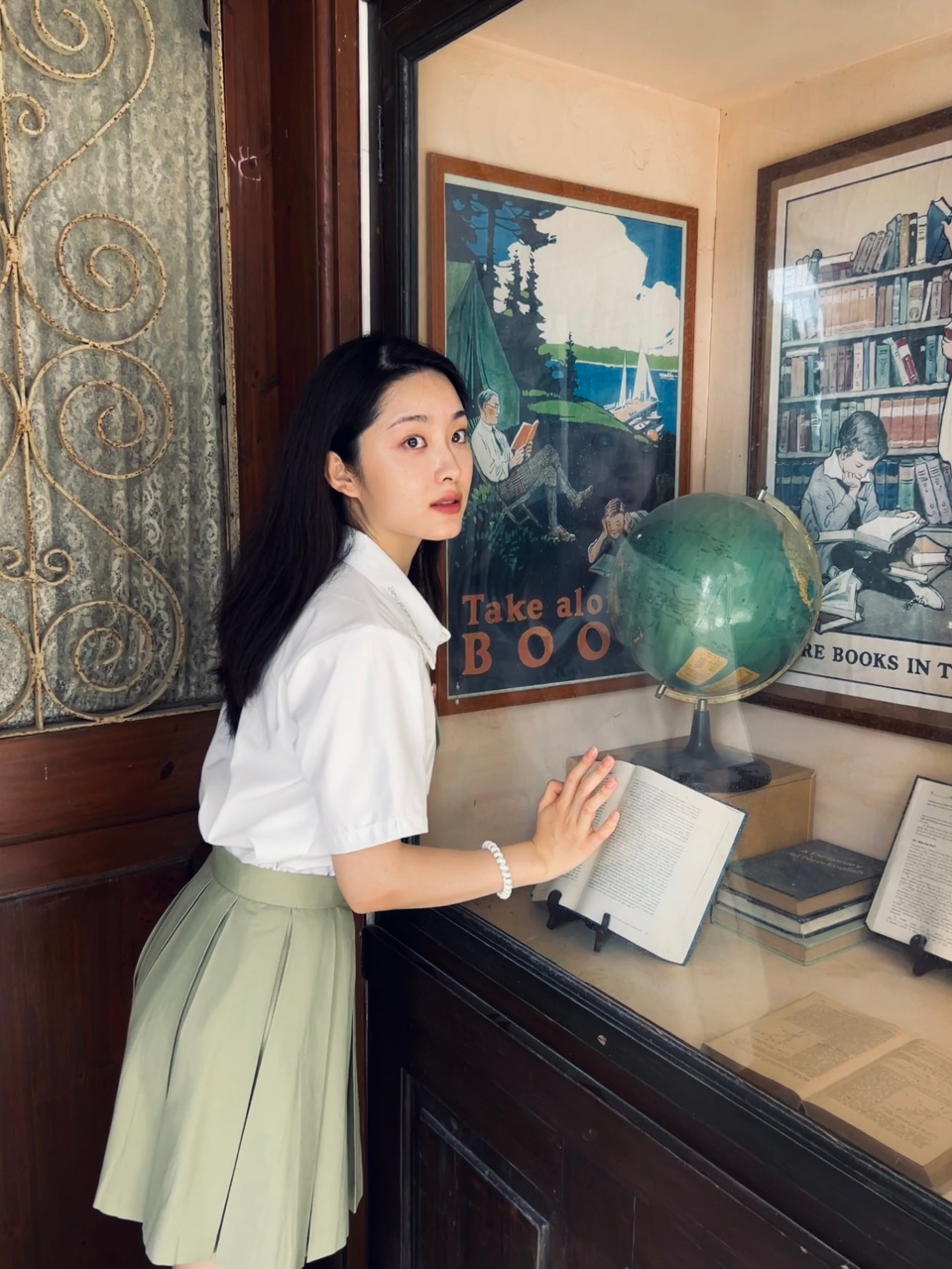 温婉大方的美女吴曼思